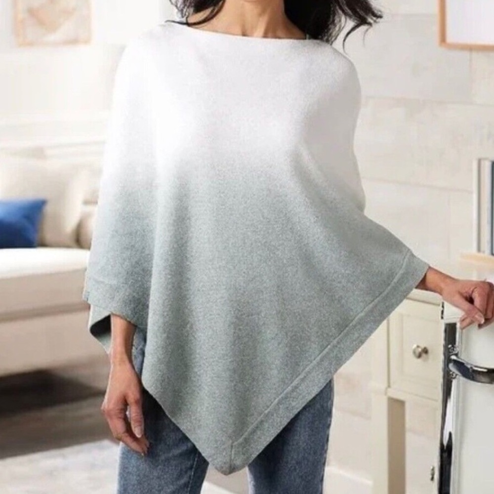 Barefoot Dreams Poncho One Size